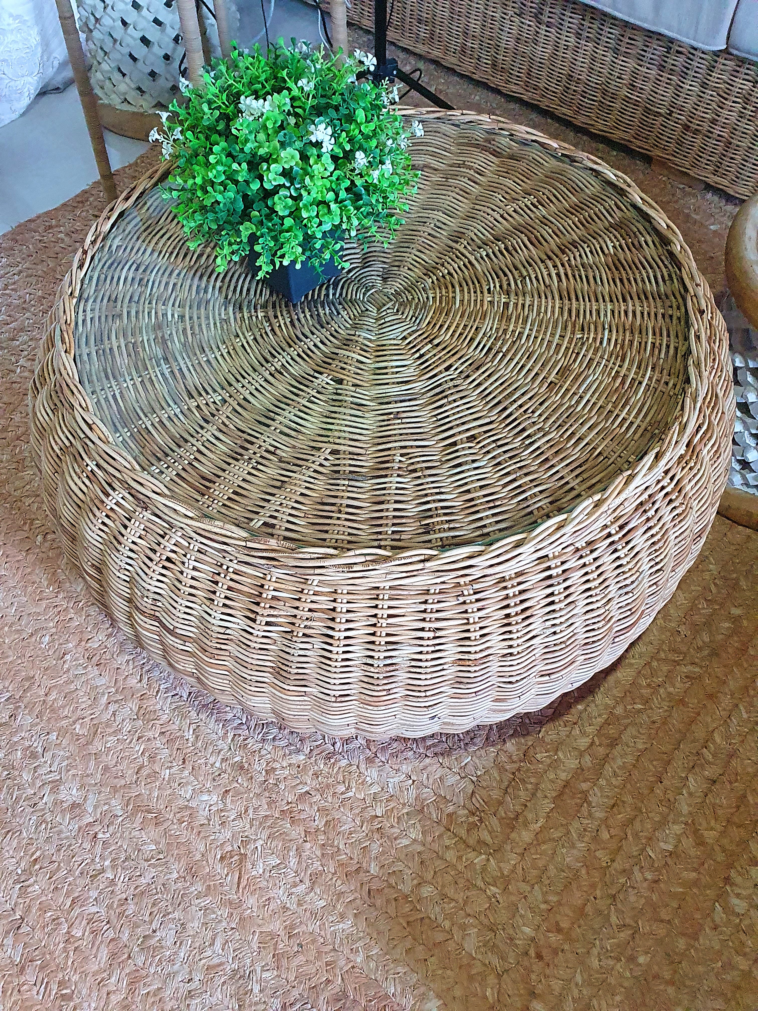 Kubu Rattan Bamileke Round Coffee table